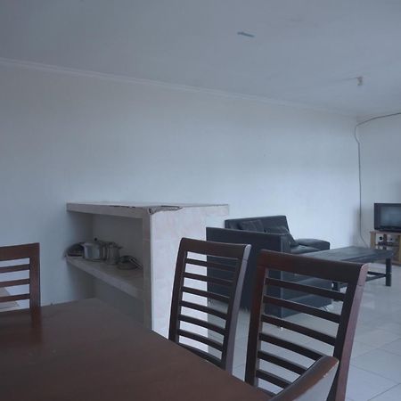Hotel Oyo Life 92977 Neba Kost Aesthetic Peladen Exterior foto