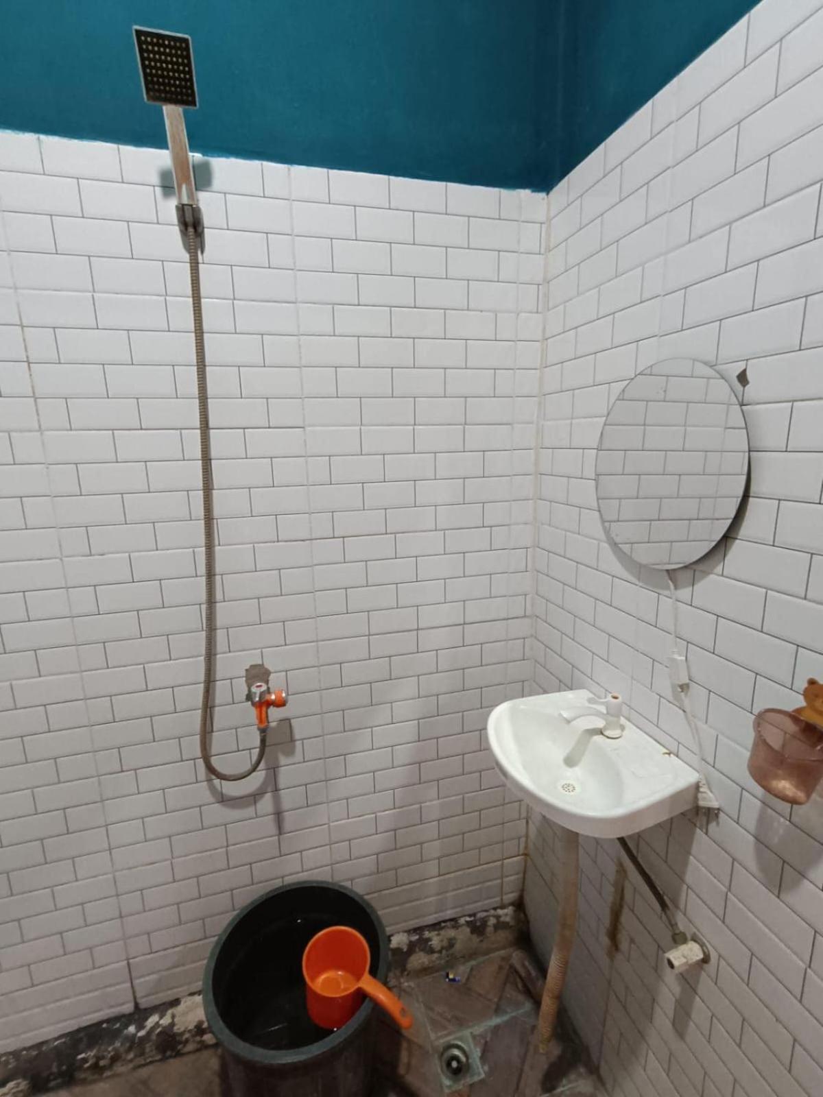 Hotel Oyo Life 92977 Neba Kost Aesthetic Peladen Exterior foto